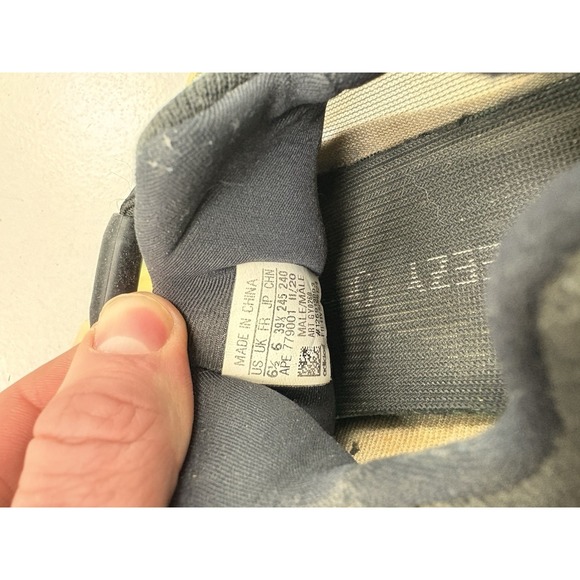 Size 6.5 - adidas Yeezy 700 V3 Kyanite PRE OWNED NO BOX main image 6